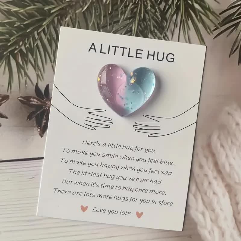Romantic Resin Heart Pocket Hug: Surprising greeting card perfect for encouraging special occasions - perfect for birthdays, wed